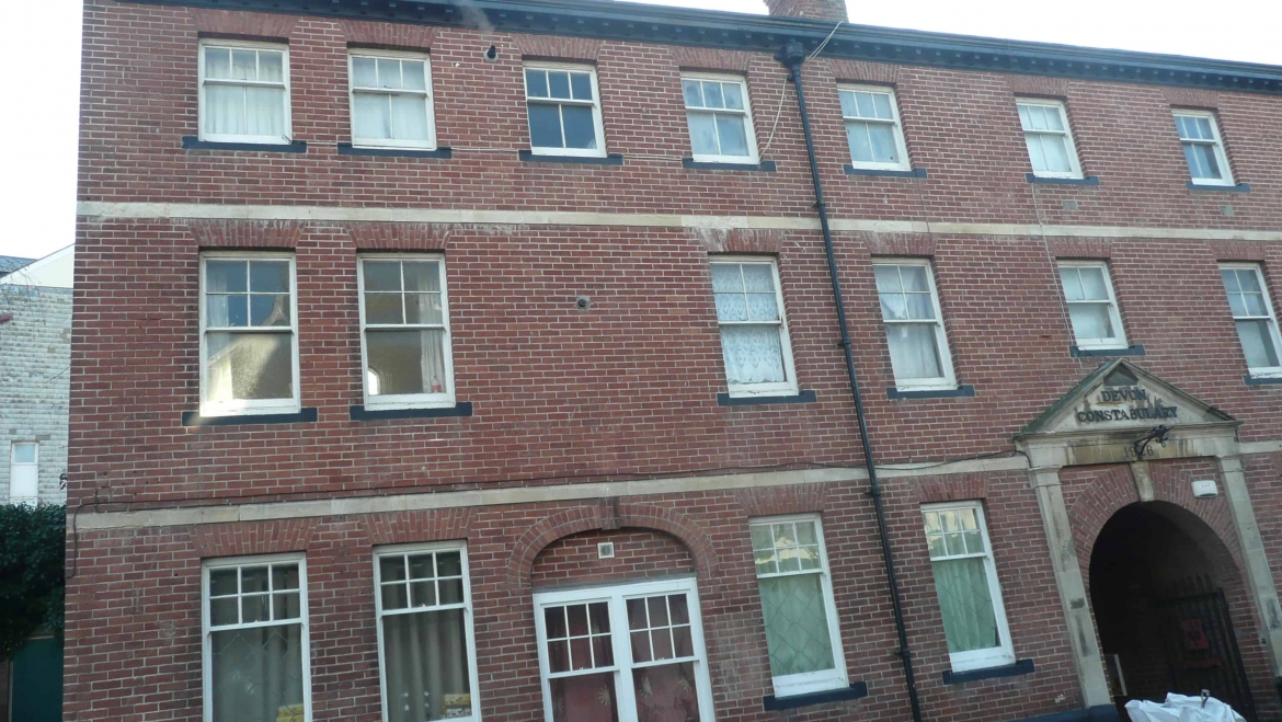 2 Bedroom Ground Floor Flat